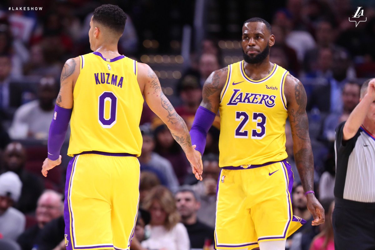 男团的双重 男团的双重