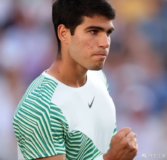 频频失误 频频失误