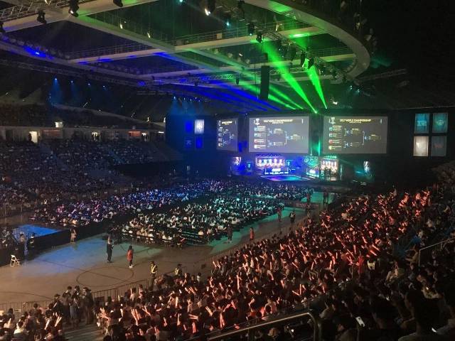 阵利兹联首 阵利兹联首